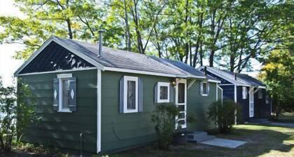 #1 - Cedar Village 2 Bedroom Cabin by RedAwning