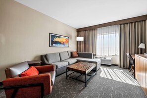 65-inch LED TV with satellite channels, TV, Netflix - Running Aces Hotel & Casino, Trademark Collection by Wyndham (Forest Lake)