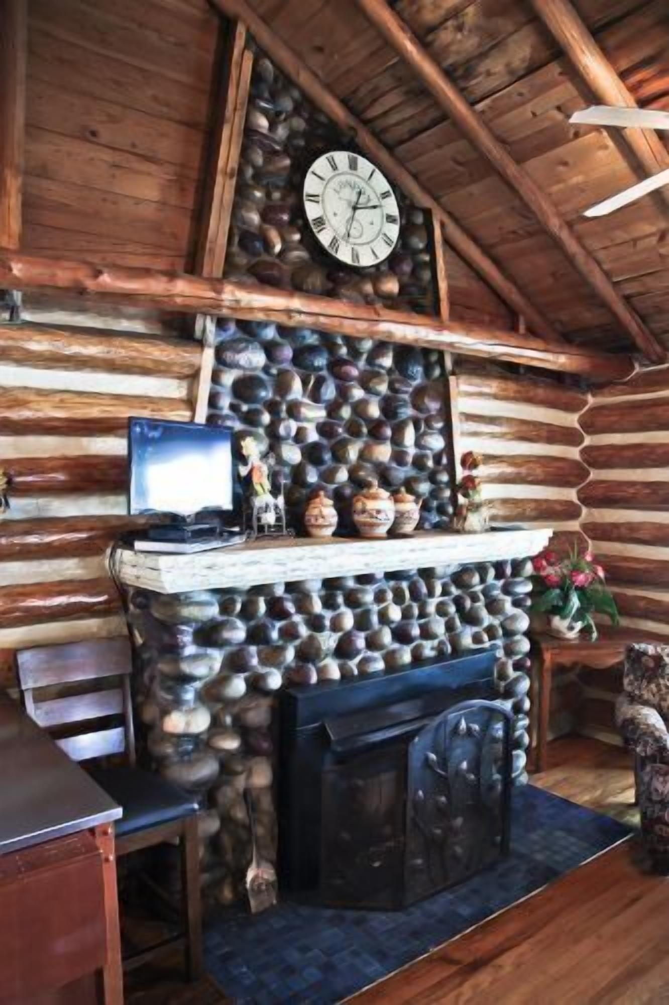 Cabin, 2 Bedrooms | Interior