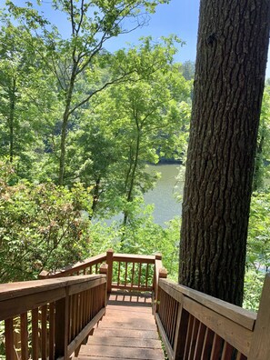 Property grounds - Lake Hideaway 2 - Lakeside Log Cabin, Fishing Boat, Private Dock & Mountain View (Cherry Log)