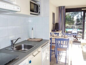 Fridge, microwave, dishwasher, toaster