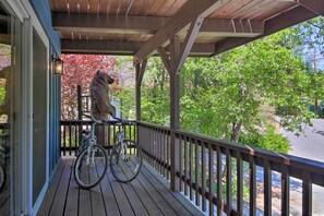 Property grounds - Bikes + Game Room: Lovely Lake Arrowhead Home! (Lake Arrowhead)