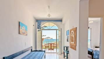 1 bedroom, in-room safe, WiFi, bed sheets