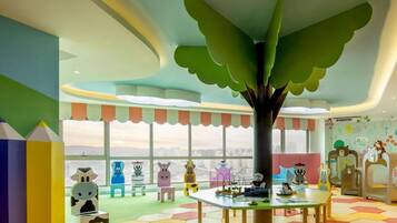 Children’s play area – indoor