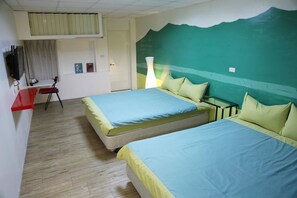 A hotel room with two beds, a desk, a chair, and a wall mural. - Cai Yeye B&B (Jiaoxi)