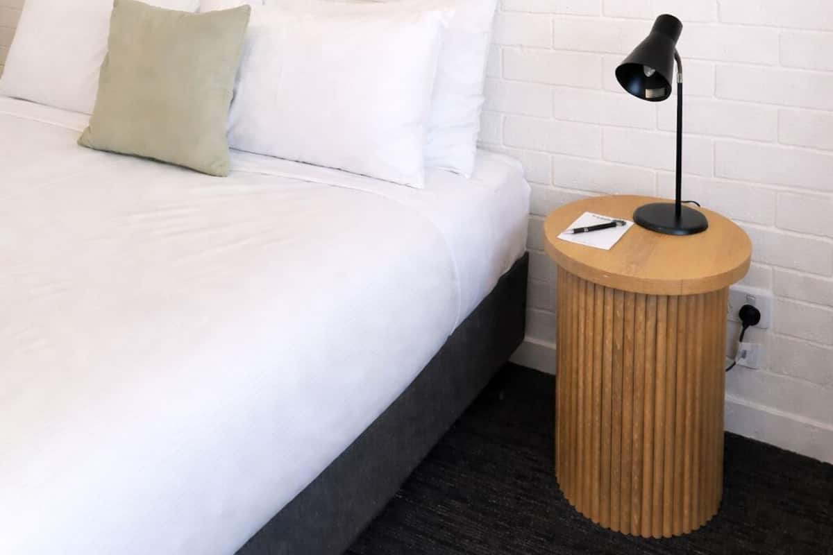 Superior Queen Room | Free WiFi, bed sheets