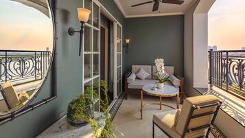 Presidential Suite | Premium bedding, memory foam beds, minibar, in-room safe