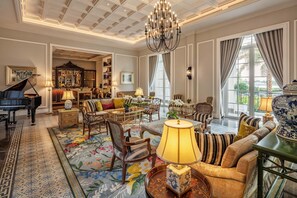 2 Bars/Lounges, Lobby-Lounge, Bar auf der Dachterrasse