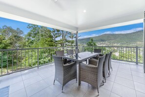 House, 3 Bedrooms, 2 Bathrooms, Hill View | Balcony view