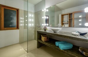 Shower, hair dryer, towels, soap