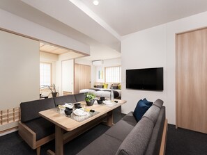 In-room safe, iron/ironing board, free WiFi, bed sheets - MIMARU Tokyo Ueno Okachimachi (Tokyo)