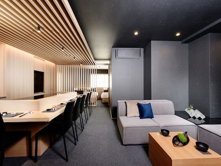 Premium Family Apartment | In-room safe, iron/ironing board, free WiFi, bed sheets. MIMARU Tokyo Ueno Okachimachi