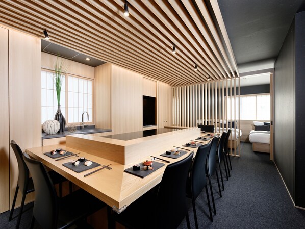 Premium Family Apartment | Living area | Flat-screen TV - MIMARU Tokyo Ueno Okachimachi (Tokyo)