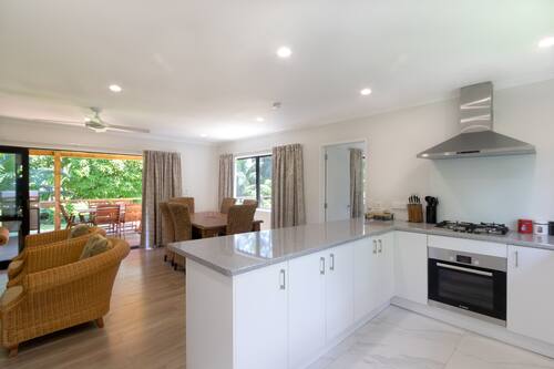 Casa Superior, 3 camere da letto, cucina | Cucina privata | Frigorifero con congelatore, microonde, forno, piano cottura