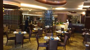 Daily buffet breakfast for a fee