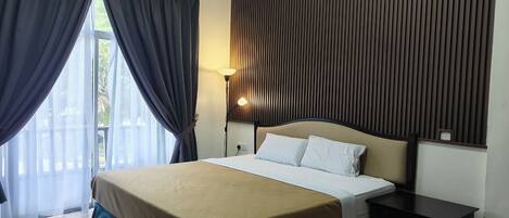 Desk, iron/ironing board, free WiFi, bed sheets