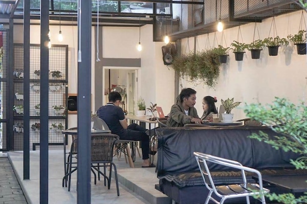 Coffee shop