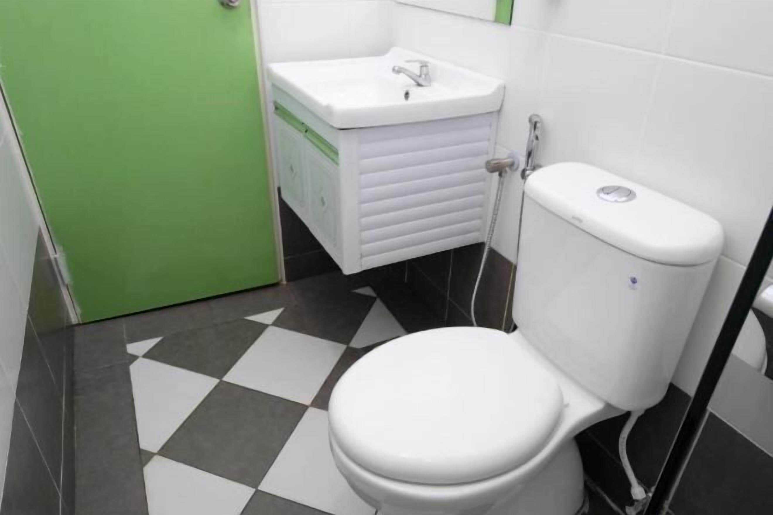 淋浴设施、坐浴桶、毛巾