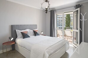 3 bedrooms, iron/ironing board, WiFi, bed sheets - Promenade I, with sea view for families. (Funchal)