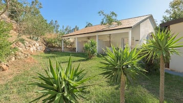 Utsikt mot trädgården