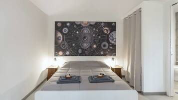Suite Deluxe, 1 letto queen con divano letto, vista giardino | 1 camera, biancheria da letto ipoallergenica, con stile personalizzato