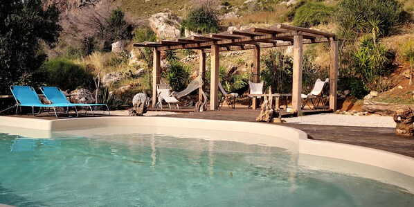 Outdoor pool, open 9:00 AM to 8:00 PM, pool loungers - Naturarte Suites (Terrasini)