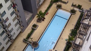 4 outdoor pools - Ajie Syariah (Bandung)