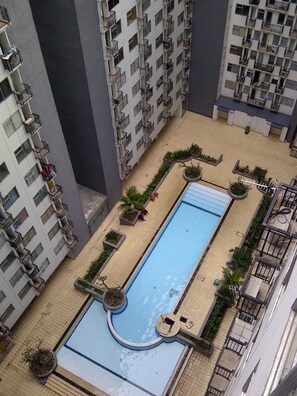 4 outdoor pools - Ajie Syariah (Bandung)