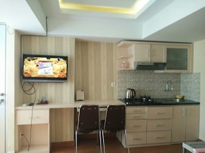 Deluxe Apartment, 2 Bedrooms | Private kitchen - Ajie Syariah (Bandung)