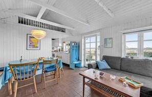 Fireplace - 2 bedroom pet friendly home in Ulfborg (Ulfborg)