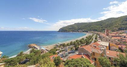 Awesome home in Cisano sul Neva