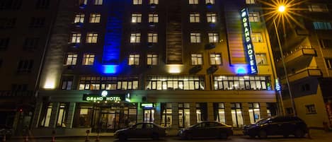 Front of property – evening/night