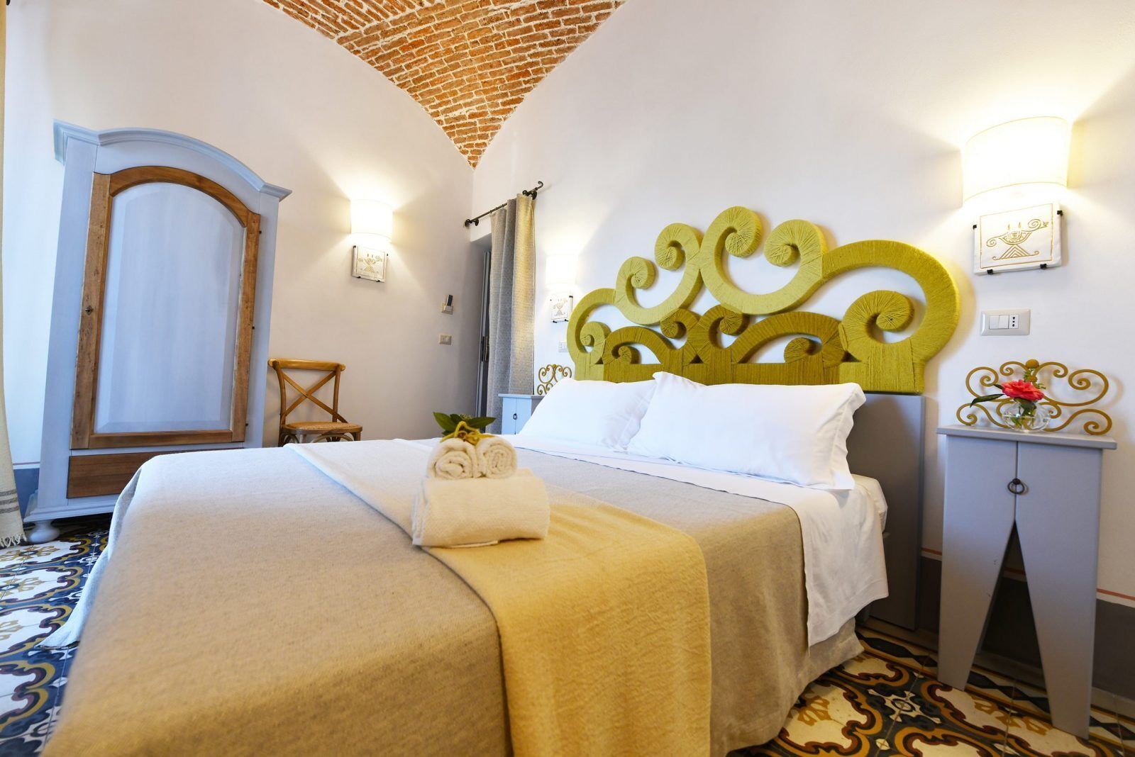 Chambre, 1 grand lit, vue ville | Vue de la chambre