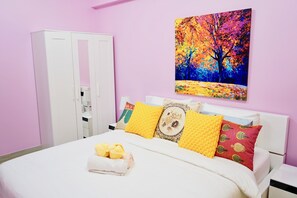 Interior detail - Behlys Airport sunset view Apt (Muscat)