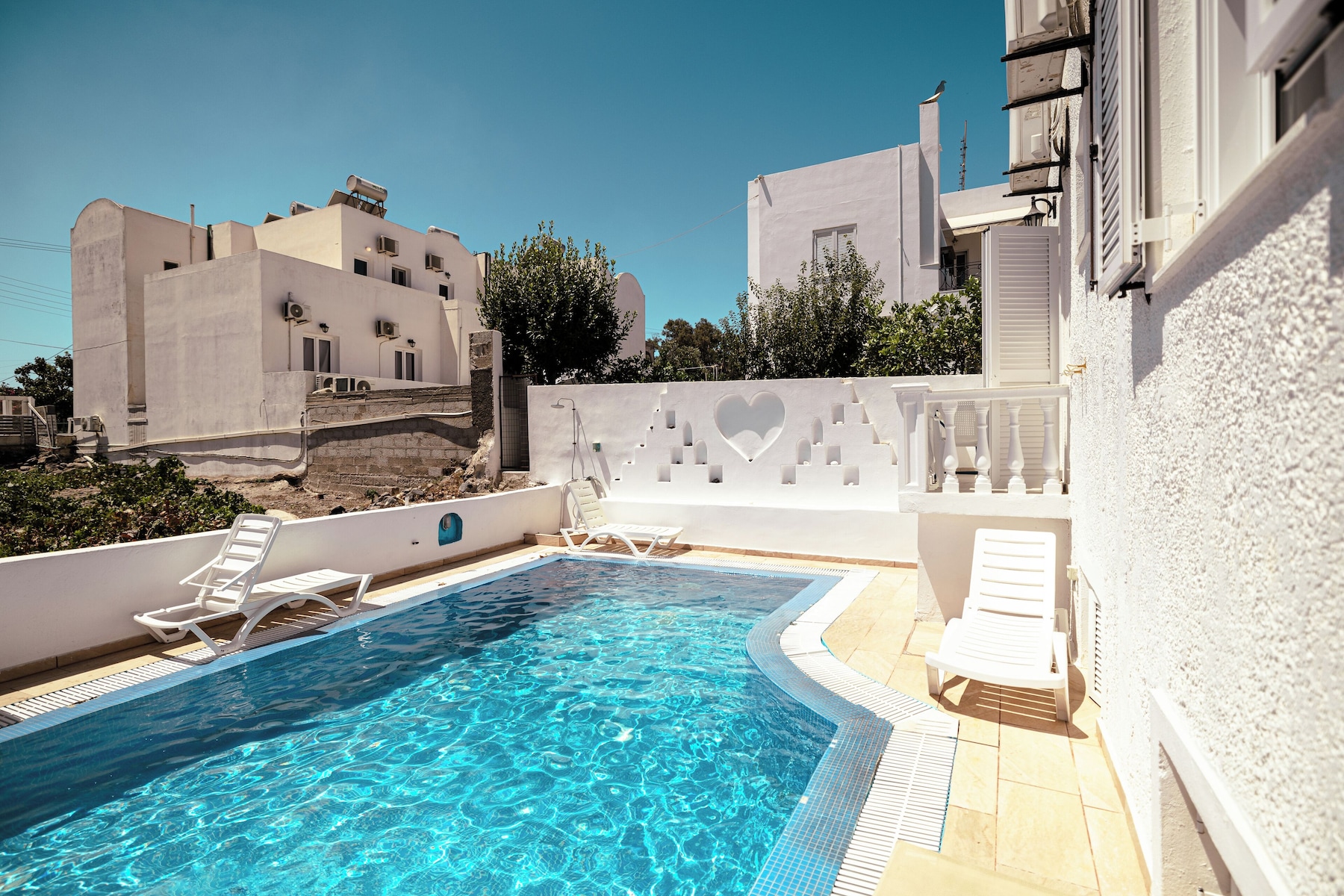 Seasonal outdoor pool