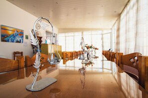 Tägliches nach Wunsch zubereitetes Frühstück (10 EUR pro Person)