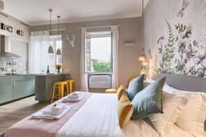 Studio, 1 Queen Bed | Iron/ironing board, cribs/infant beds, free WiFi, bed sheets - Rome as you feel - Pellegrino Suite in Navona (Rome)