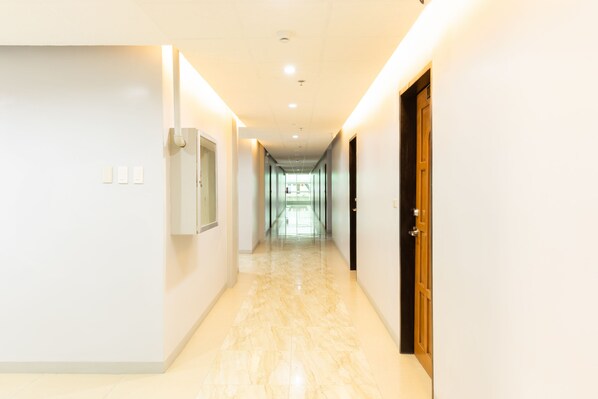 Hallway - OYO 202 JRJF Annex (Tagum)