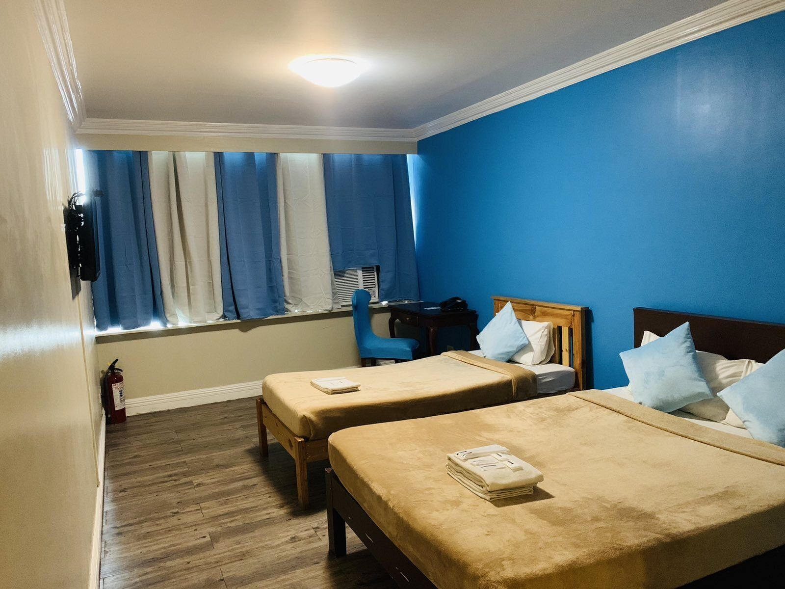 minibar, individually decorated, individually furnished, free wifi