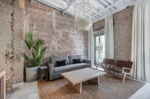 Apartamento Deluxe, 1 habitación | Ropa de cama de alta calidad, edredones de plumas, cortinas opacas