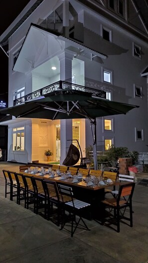 Front of property - My Khanh Hotel (Lam Vien - Da Lat)