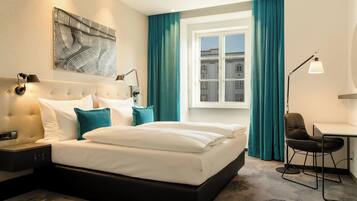 1 bedroom, in-room safe, desk, soundproofing