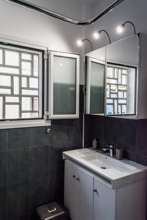Departamento | Baño | Amenidades de baño gratuitas, secadora de cabello, toallas, jabón