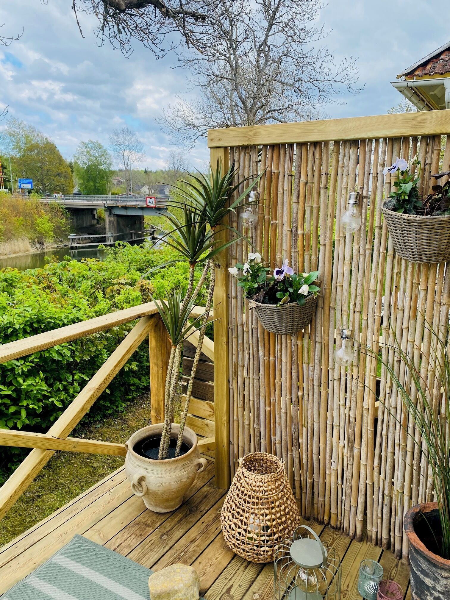 Departamento Confort, vista al canal | Balcón