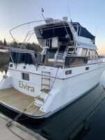 Trailer panorâmico (located on a boat) | Fachada