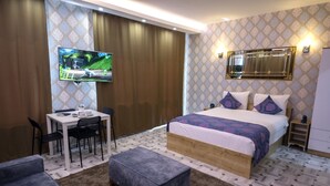 Deluxe Double Room with Balcony and Sea View