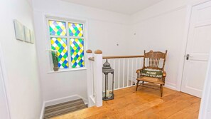 House (Multiple Bedrooms) | Interior - Bag-end House 7 Bedrooms, Sleeps 14, Hot Tub (Braunton)