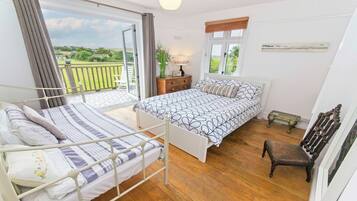 Nhà (Multiple Bedrooms) | Nội thất