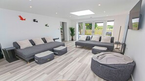 Hus (Multiple Bedrooms) | Interiör