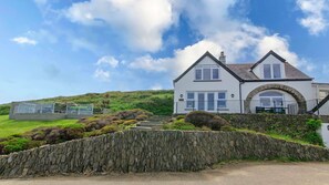 Interior - Stables Croyde 4 Bedrooms, Sleeps 8, Sea & Beach Views (Braunton)